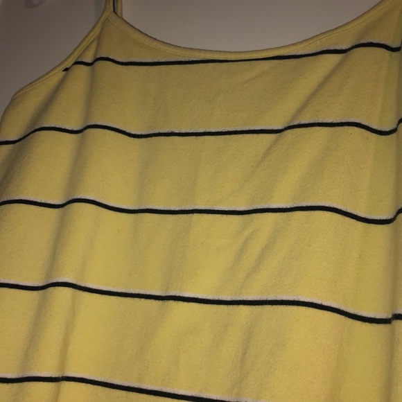 yellow gap tank top - Picture 3 of 3